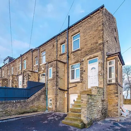 Beautiful Sleeps 10 With Parking By Purestay Short *