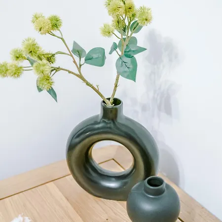 Holiday home Beautiful 3 Bedroom Sleeps 8 With Parking By Purestay *