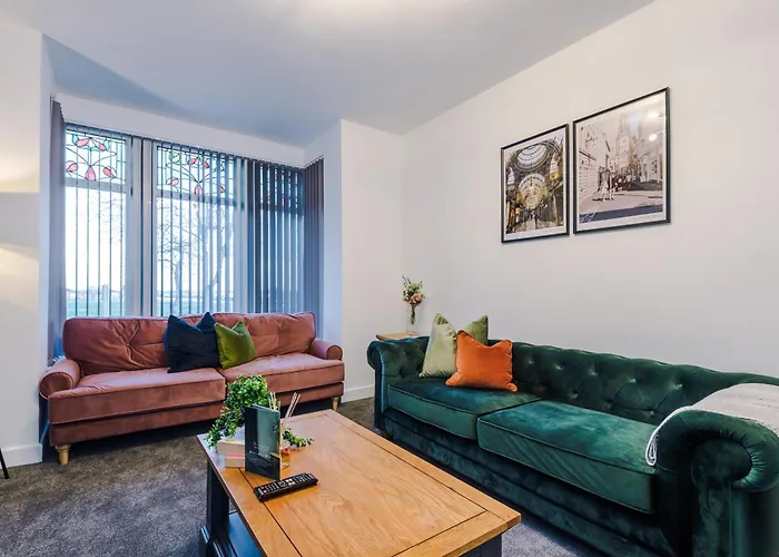 Casa vacanze Beautiful 3 Bedroom Sleeps 8 With Parking By Purestay