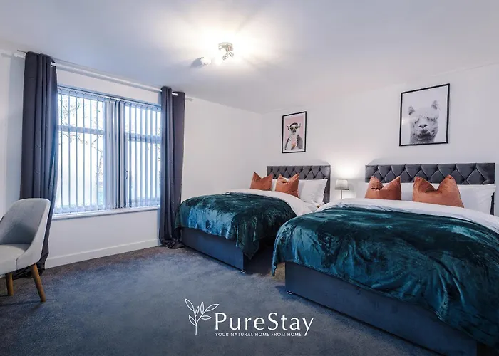 Casa vacanze Beautiful 3 Bedroom Sleeps 8 With Parking By Purestay